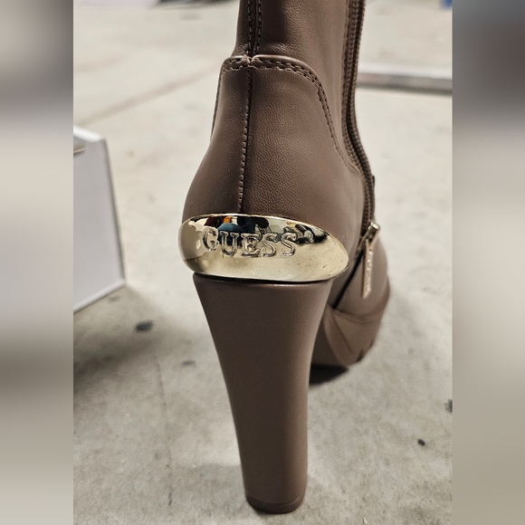 Heeled Boots - Picture 2 of 4